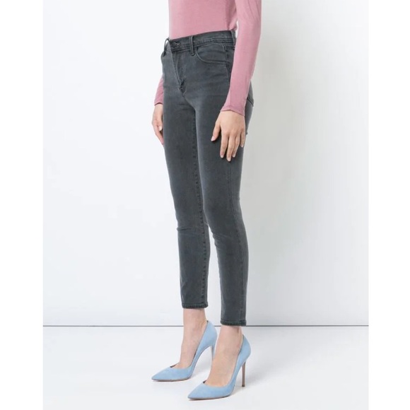 J BRAND Photo Ready Jeans - Picture 3 of 11